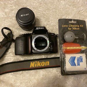 NIKON N50 35mm SLR Film Camera w/NIKON AF 35-80mm 1:4-5.6 ZOOM LENS